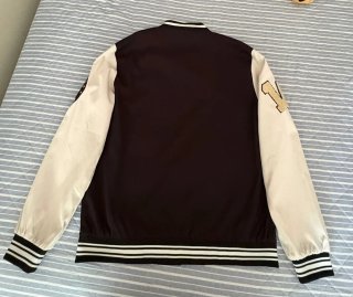 Chaqueta tipo béisbol Talla M. A estrenar !!