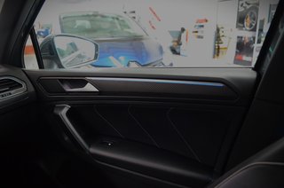 Volkswagen Tiguan R-Line Exclusive+Gancho+Navegaci