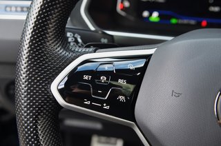 Volkswagen Tiguan R-Line Exclusive+Gancho+Navegaci