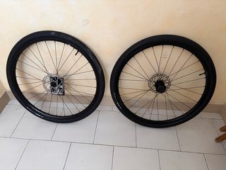 Ruote Giant S-X2 con dischi e copertoni