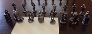 Figuras metálicas Ajedrez ABC Madrid