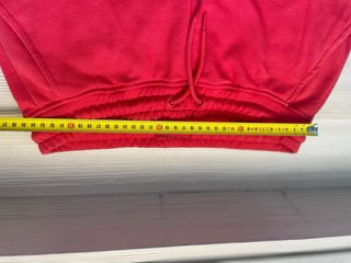 Pantalón corto rojo talla 11-12
