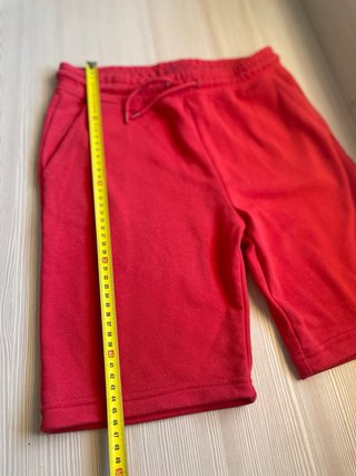 Pantalón corto rojo talla 11-12