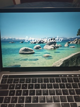 MacBook Pro i7 32GB RAM 500GB Touch Bar