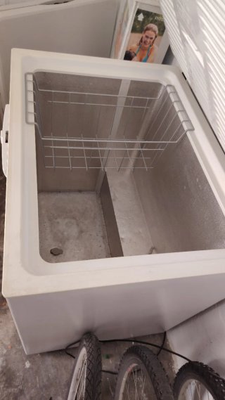 Arcón congelador Whirlpool 80x80