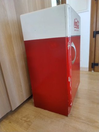 Mueble Coca-Cola Rojo y Blanco