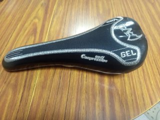 Sillín Bici Negro Kalibur Gel