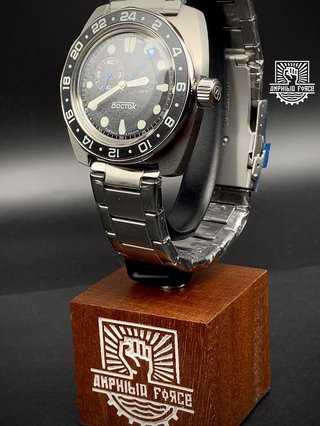 Vostok Amphibia 17036B GMT Batman Autom a estrenar