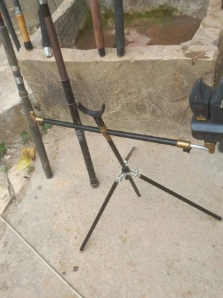 Lote cañas de pescar y red