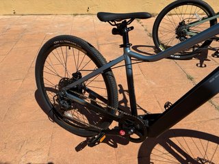 Bicicleta Eléctrica Montaña Gris