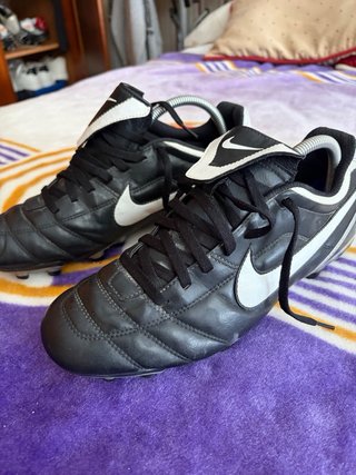 NIKE TIEMPO LEGEND