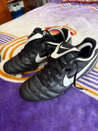 NIKE TIEMPO LEGEND