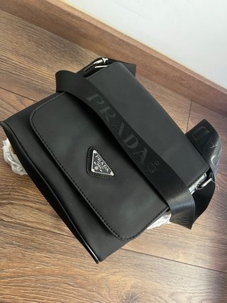 Bolso Prada Negro Piel