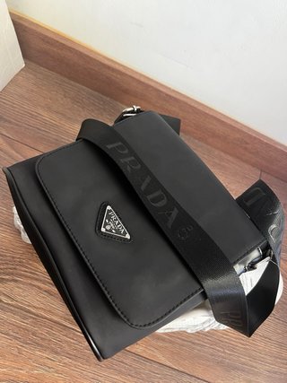 Bolso Prada Negro Piel