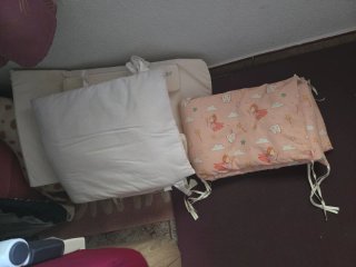 Cuna de bebe de madera con ruedas