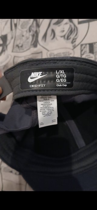 Gorra Nike Gris