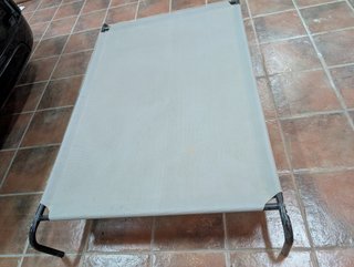 Cama para perro casi nueva