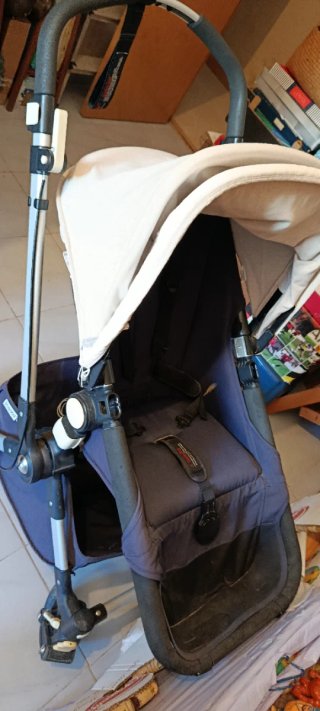 Carrito de bebé Bugaboo Cameleon en Los Alcázares