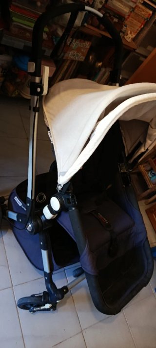 Carrito de bebé Bugaboo Cameleon en Los Alcázares