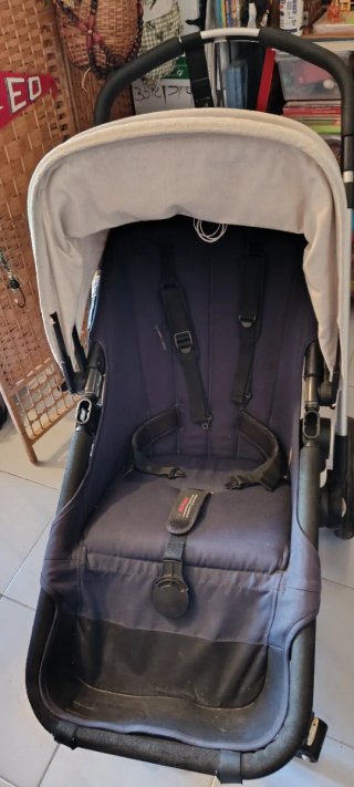 Carrito de bebé Bugaboo Cameleon en Los Alcázares