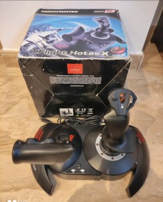 Joystick Thrustmaster T.Flight Hotas X PC