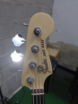 Bajo Eléctrico Fender Jazz Bass American Performer