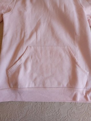 Sudadera rosa con capucha. 11-12 años