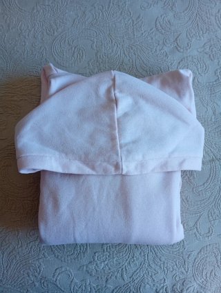 Sudadera rosa con capucha. 11-12 años