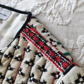 Chaqueta Bimba y Lola acolchada bordada