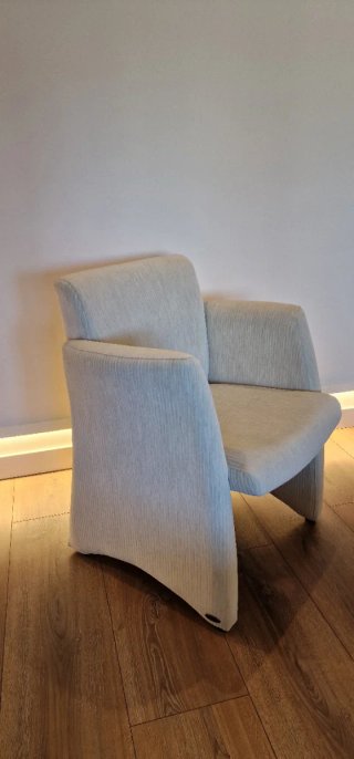 Butaca sillón tela beige