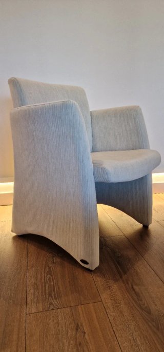 Butaca sillón tela beige
