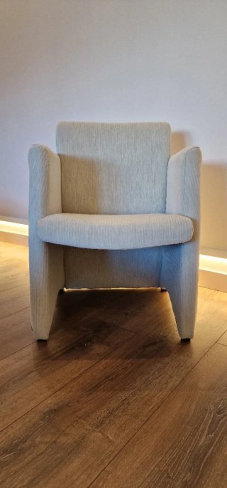 Butaca sillón tela beige