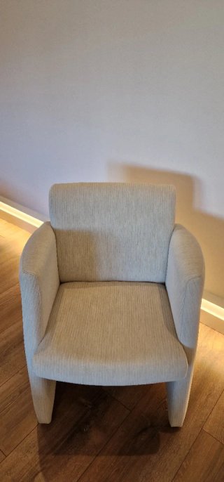 Butaca sillón tela beige