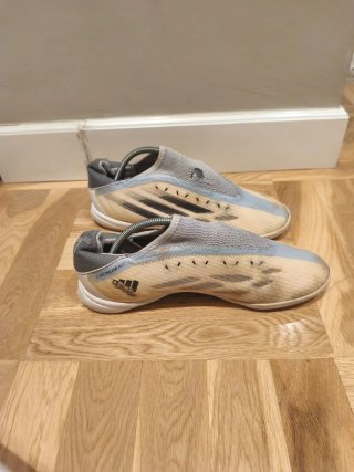Zapatillas Adidas Fútbol Sala Beige/Gris