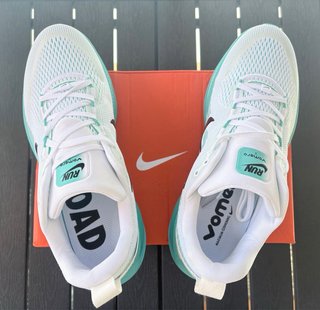 Nike Vomero 18