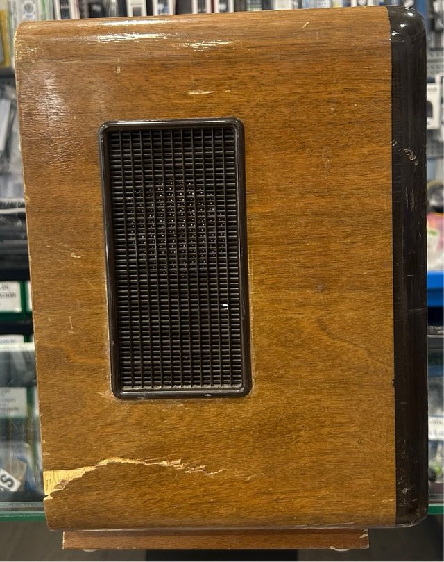 Radio de válvulas Simonetta