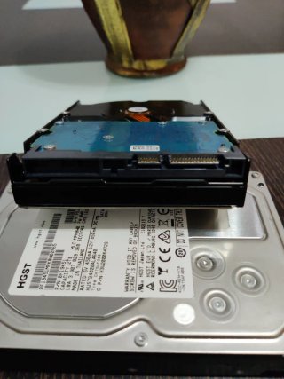 Lote 2 Discos Duros HGST NAS 2TB