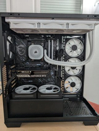 Torre PC Corsair Ryzen 7700