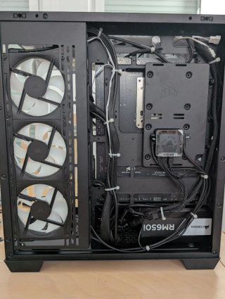 Torre PC Corsair Ryzen 7700