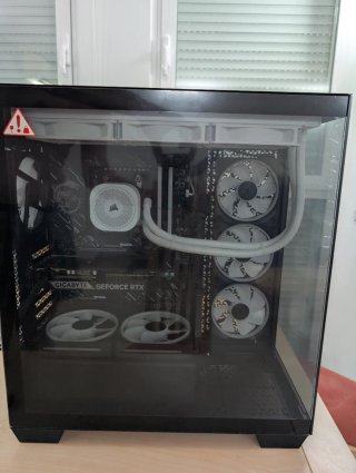 Torre PC Corsair Ryzen 7700