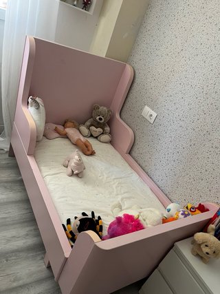 Cama infantil IKEA Busunge, incluye colchón NUEVO