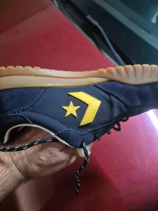 Zapatillas Converse Azul y Amarillo