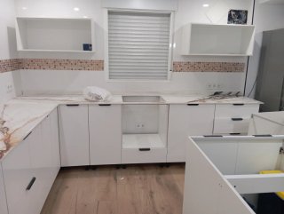 Montajes de cocinas (instalador),