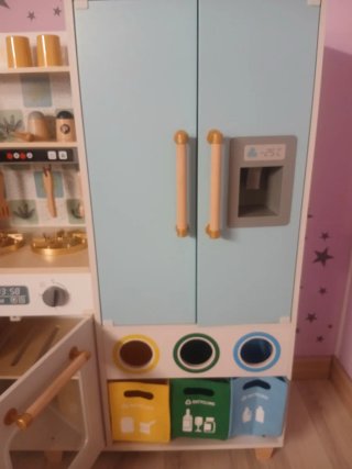 Cucina giocattolo in legno