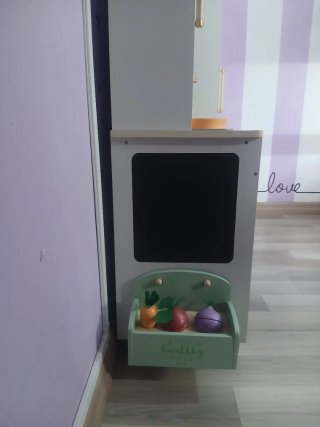 Cucina giocattolo in legno