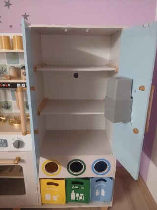 Cucina giocattolo in legno