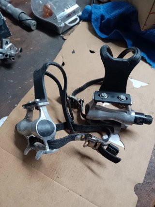Pedales Clásicos Bicicleta con Tiras