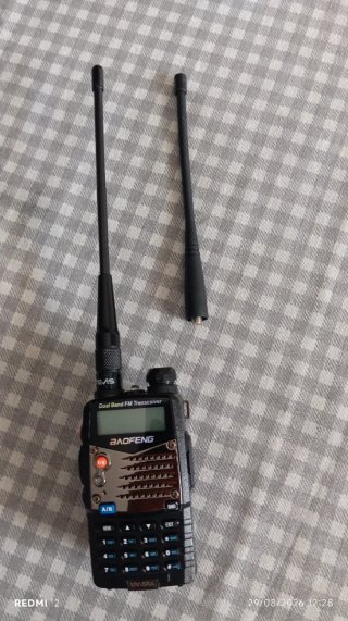 Ricetrasmittente Baofeng UV-5RA + 2 antenne
