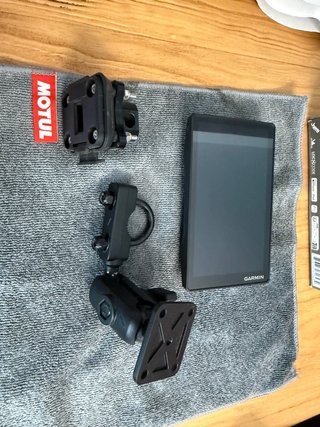 Navegador Moto Garmin Zumo XT2 prácticamente Nuevo