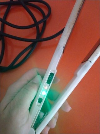 Plancha de pelo K7 blanca